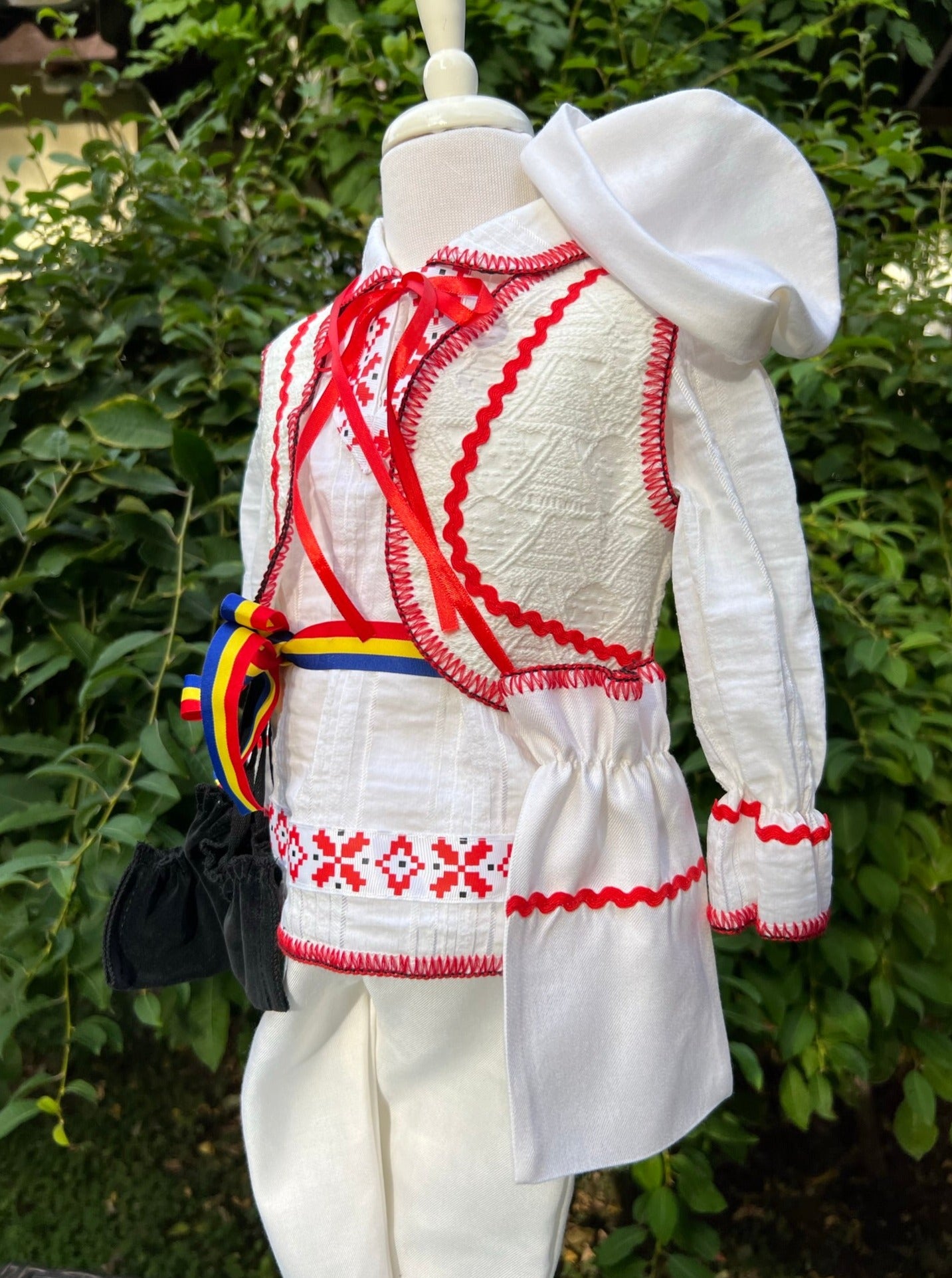 Costum tradițional băieți Roșu